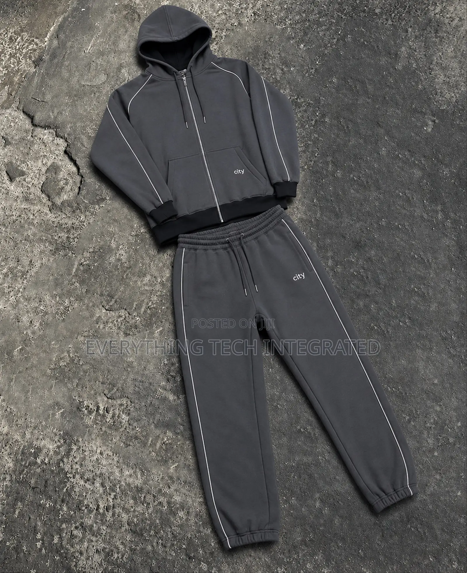City 2pcs Quality Hoodie With Joggers Pant