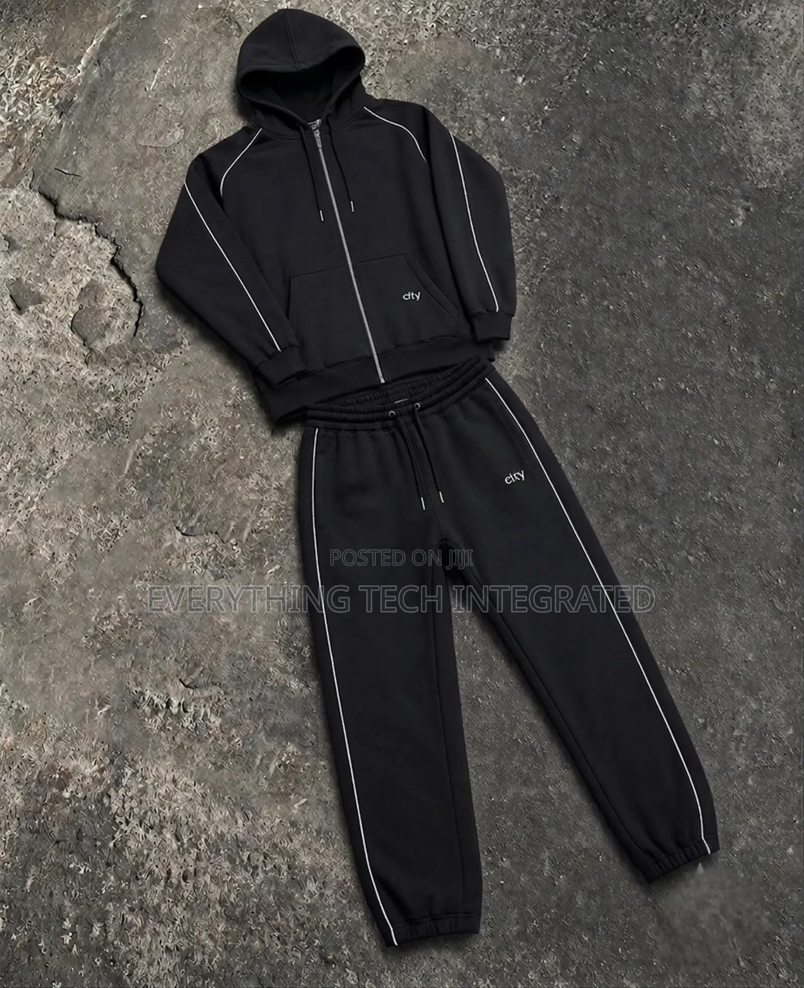 City 2pcs Quality Hoodie With Joggers Pant