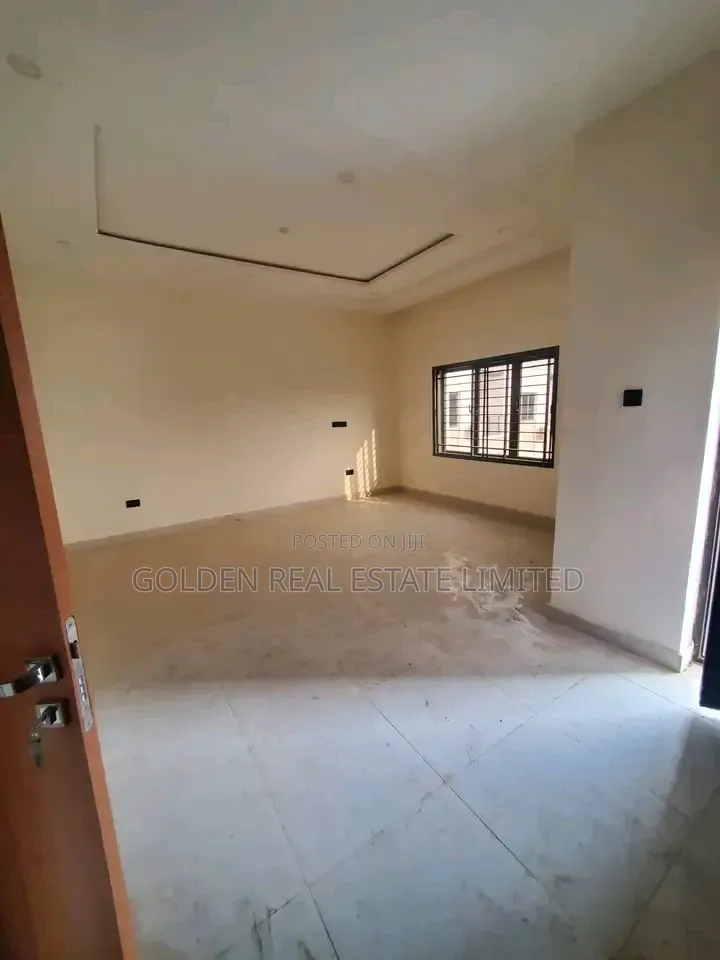 4bdrm Duplex in Jahi for sale