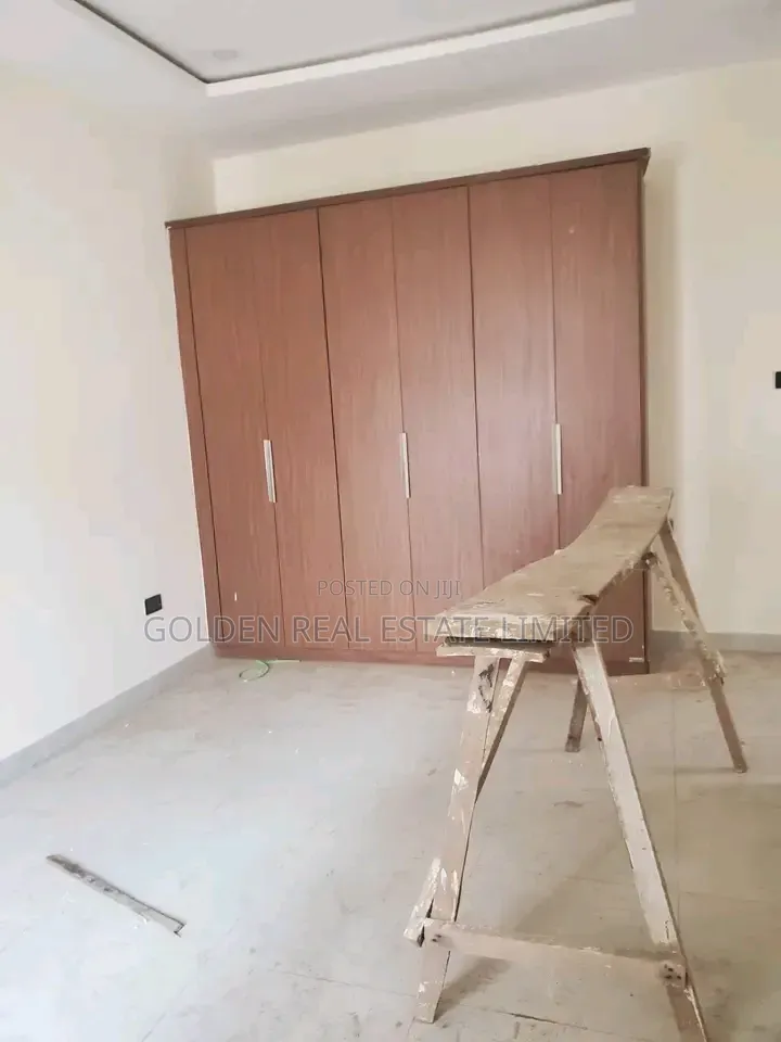 4bdrm Duplex in Jahi for sale