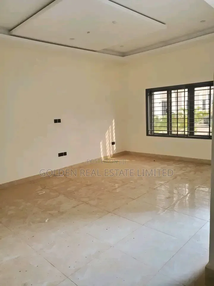 4bdrm Duplex in Jahi for sale