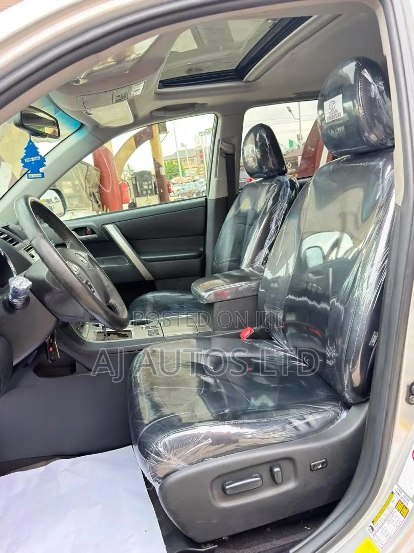 Toyota Highlander 2013 Silver