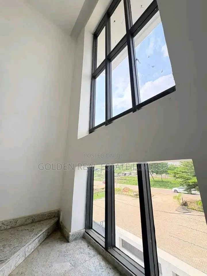 5bdrm Duplex in Life Camp for rent