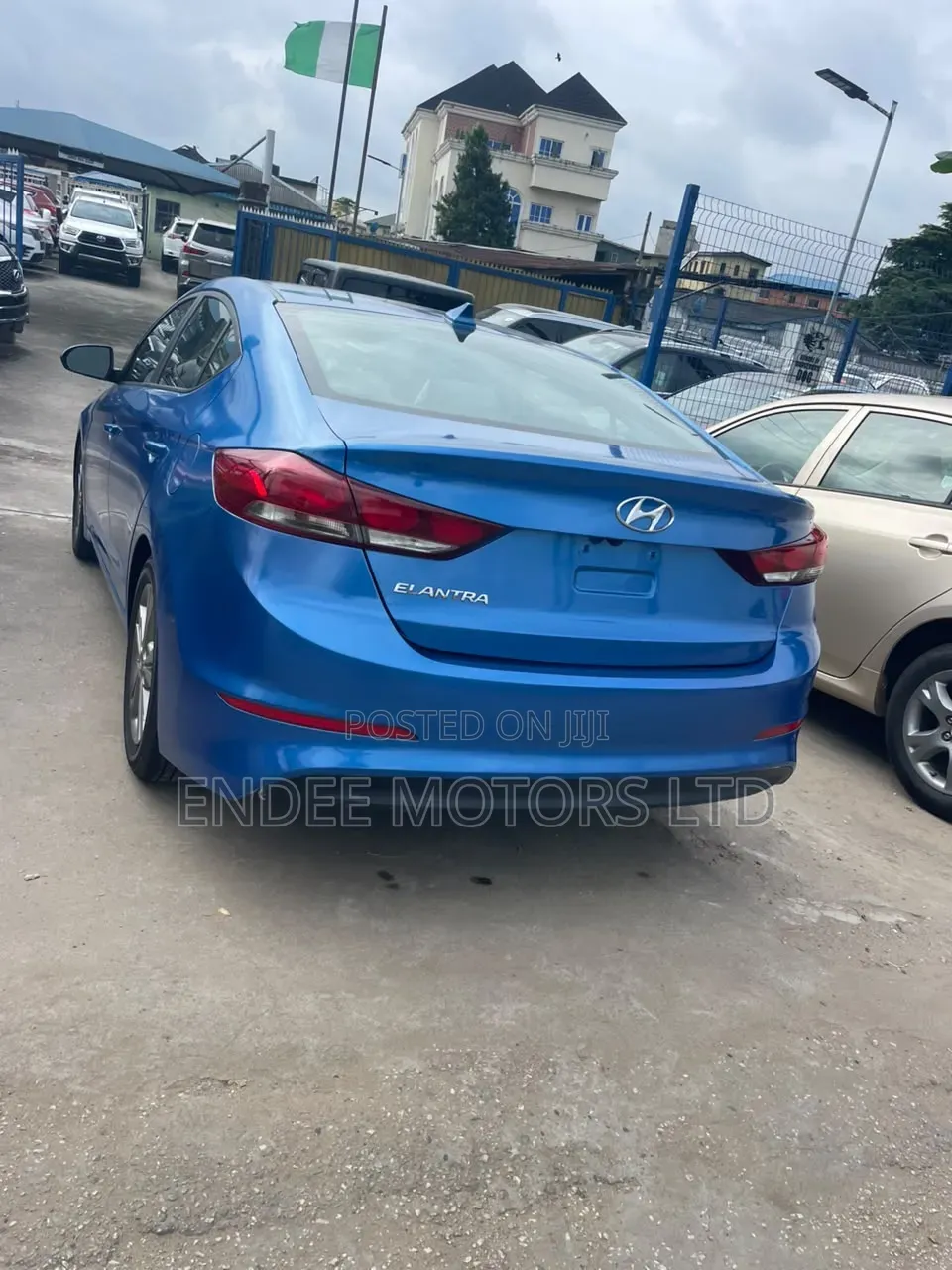Hyundai Elantra 2018 Blue