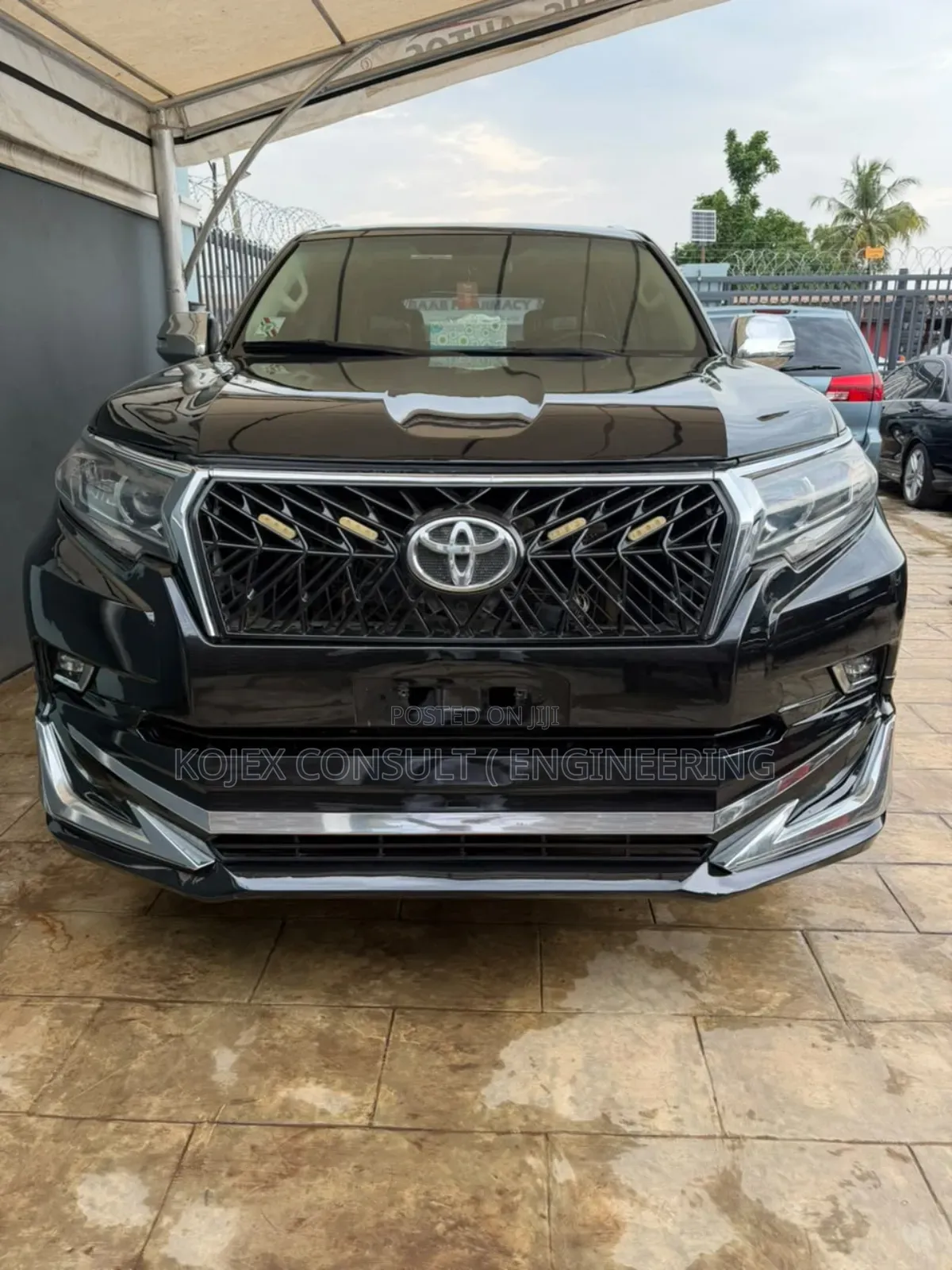 Toyota Land Cruiser 2012 Black