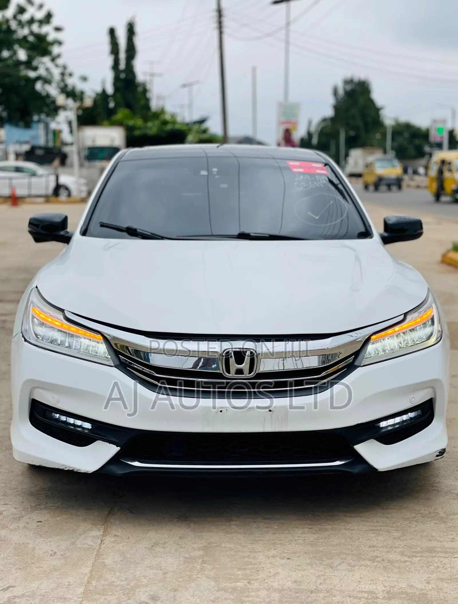 Honda Accord 2018 White