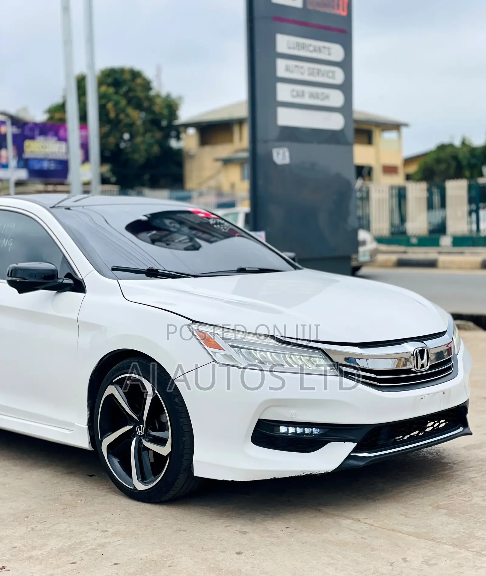 Honda Accord 2018 White