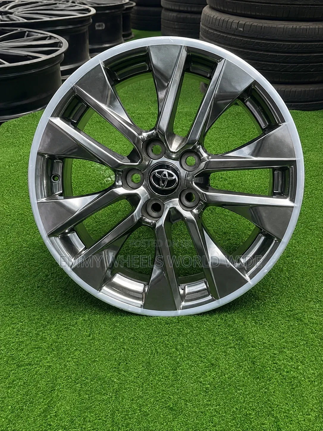 19inch for Toyoat Rav4 Newer Model Available as Seen Grey Color