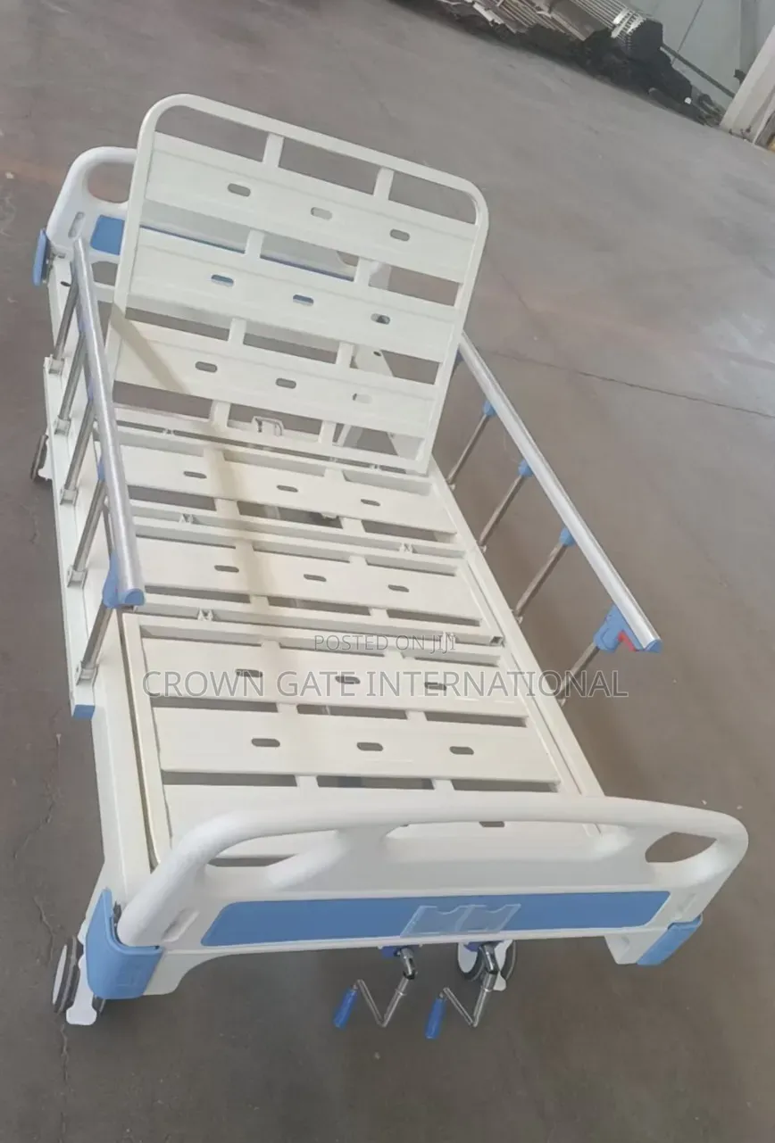 Hospital Bed (Double Crack )