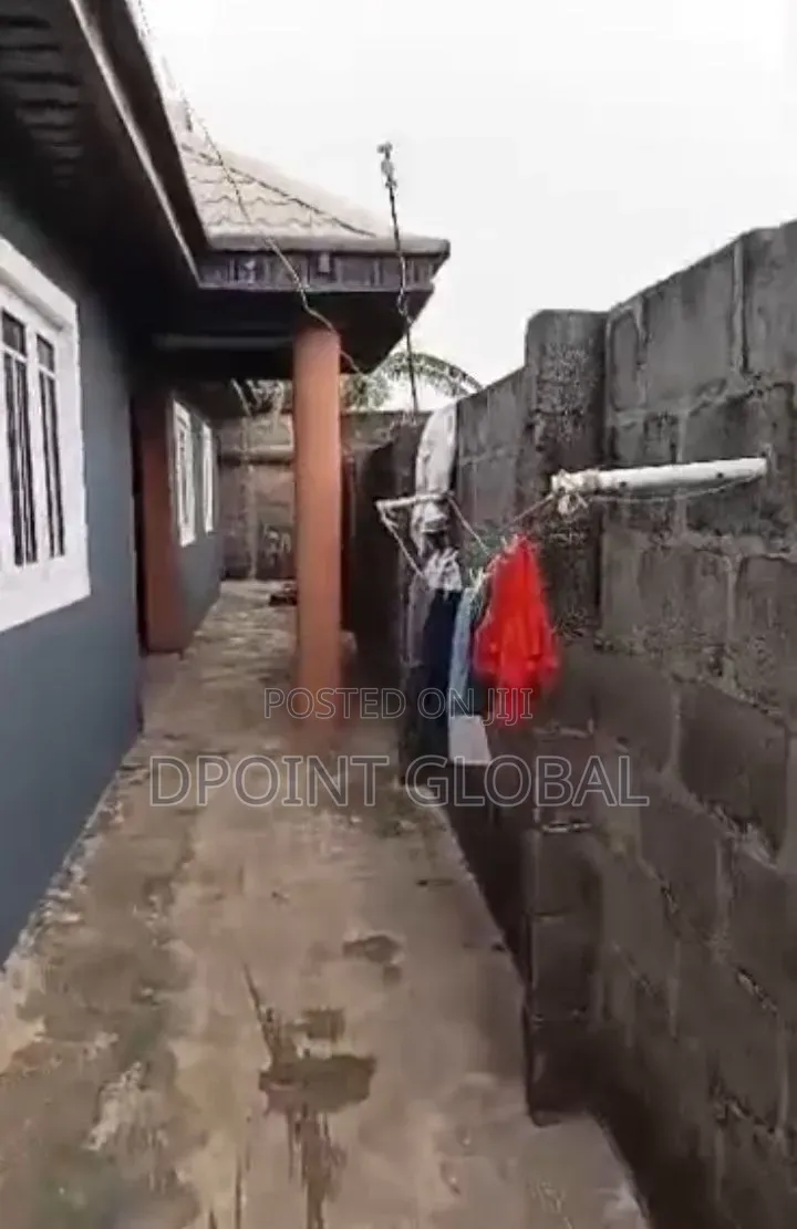 4bdrm Bungalow in Royal Estate, Iseri Olofin for sale