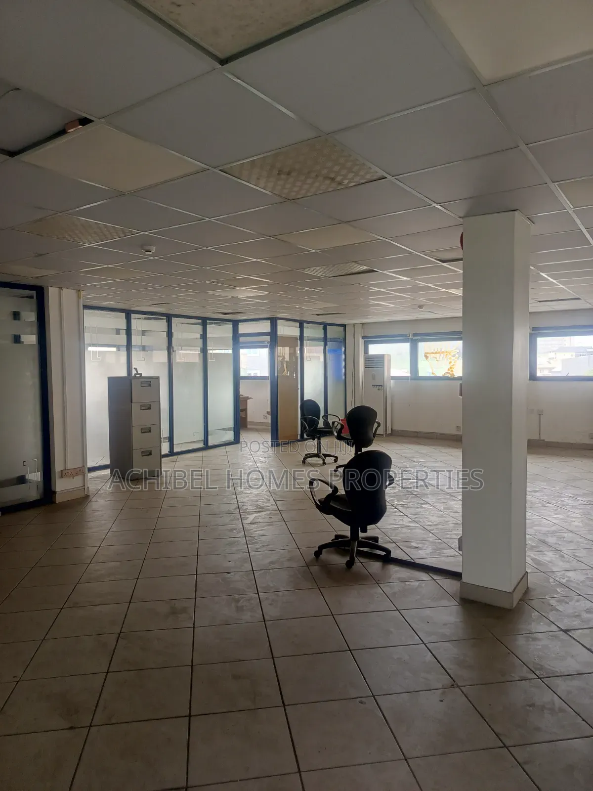 198 Square Meter Office Space