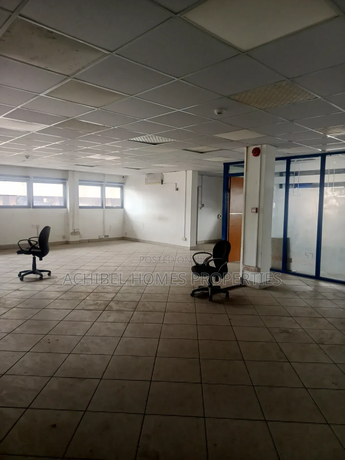 198 Square Meter Office Space