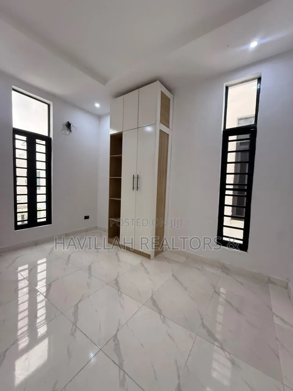 4bdrm Duplex in Sangotedo for sale