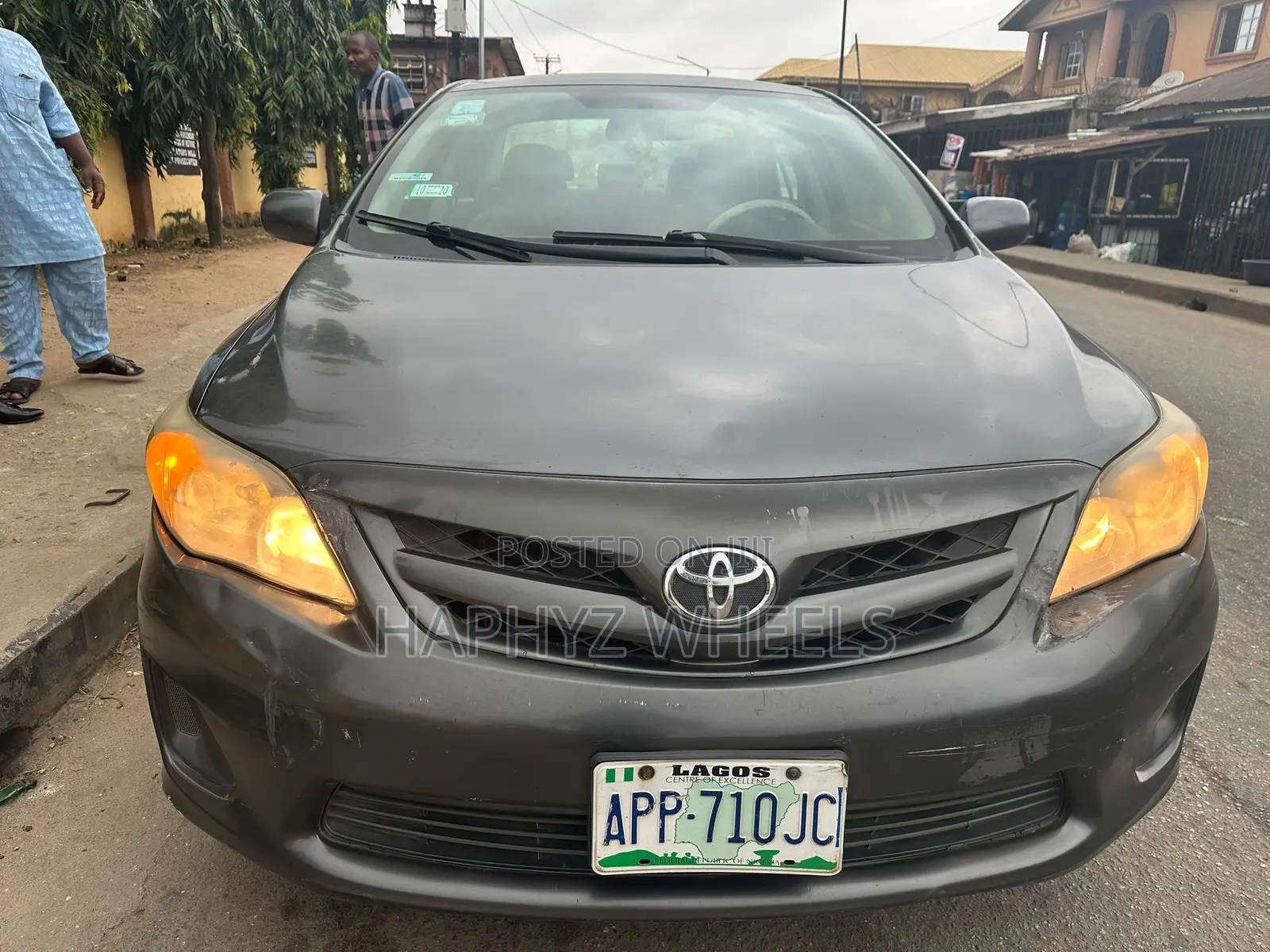 Toyota Corolla LE 4dr Sedan (1.8L 4cyl 4A) 2012 Gray