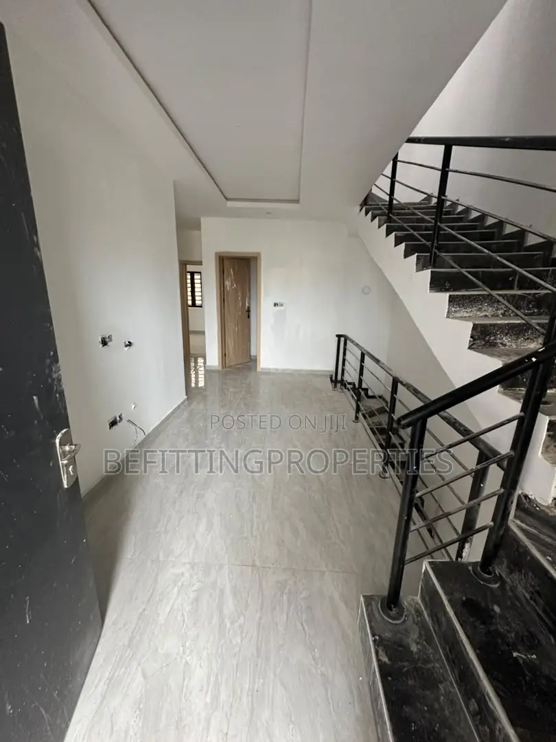 4bdrm Duplex in Ogudu GRA for sale
