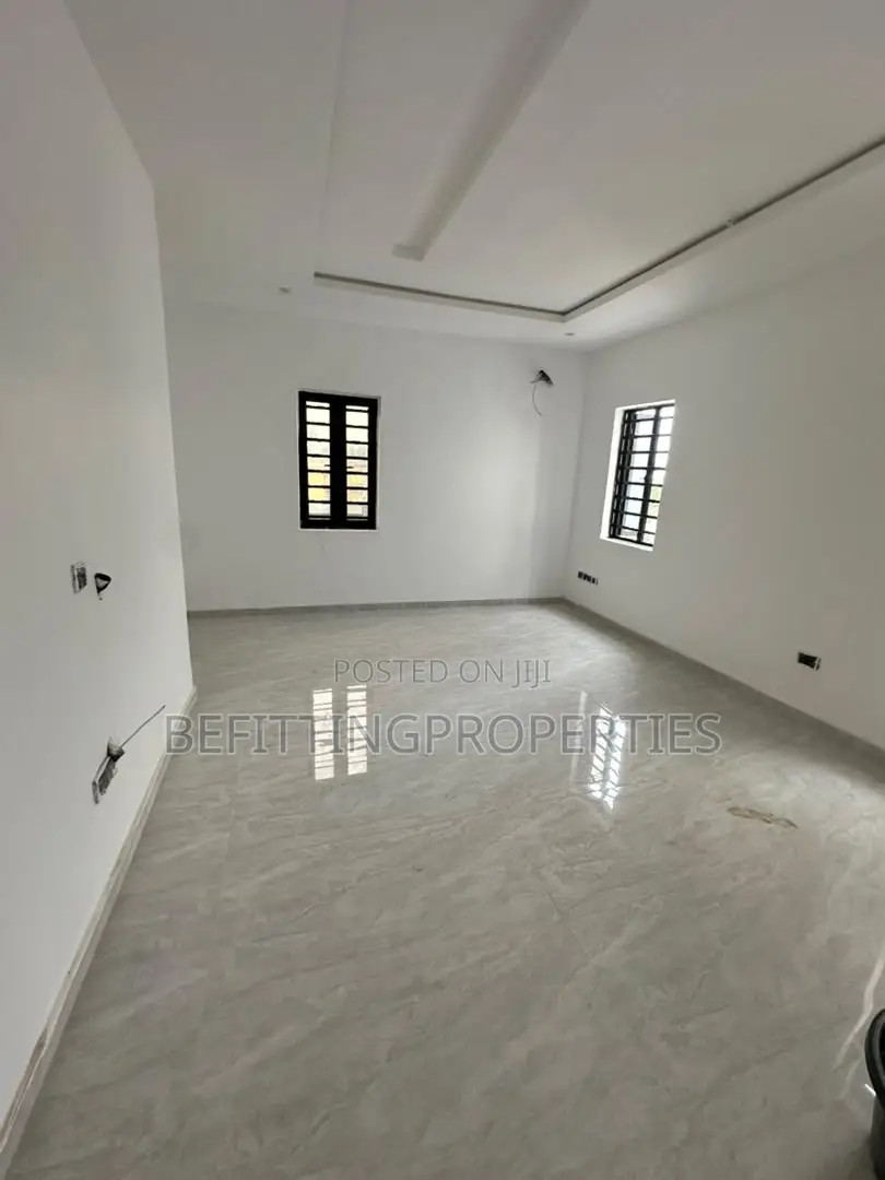 4bdrm Duplex in Ogudu GRA for sale