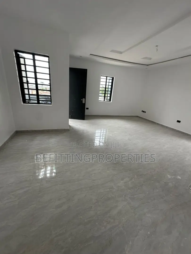 4bdrm Duplex in Ogudu GRA for sale