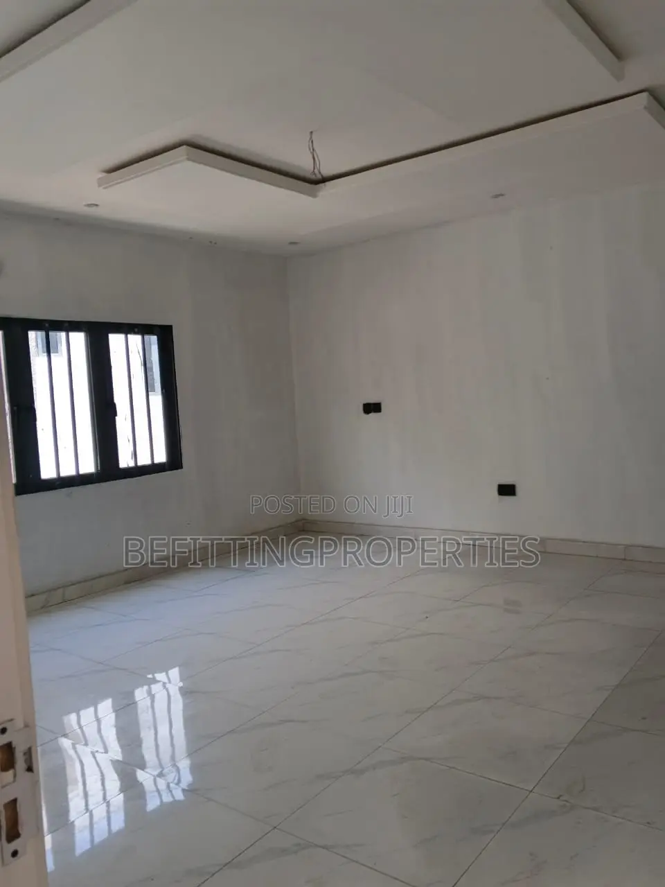 5bdrm Duplex in Ogudu GRA for sale