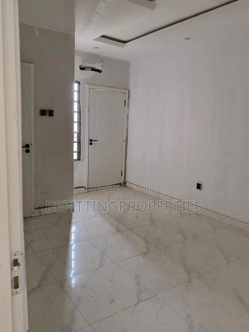 5bdrm Duplex in Ogudu GRA for sale