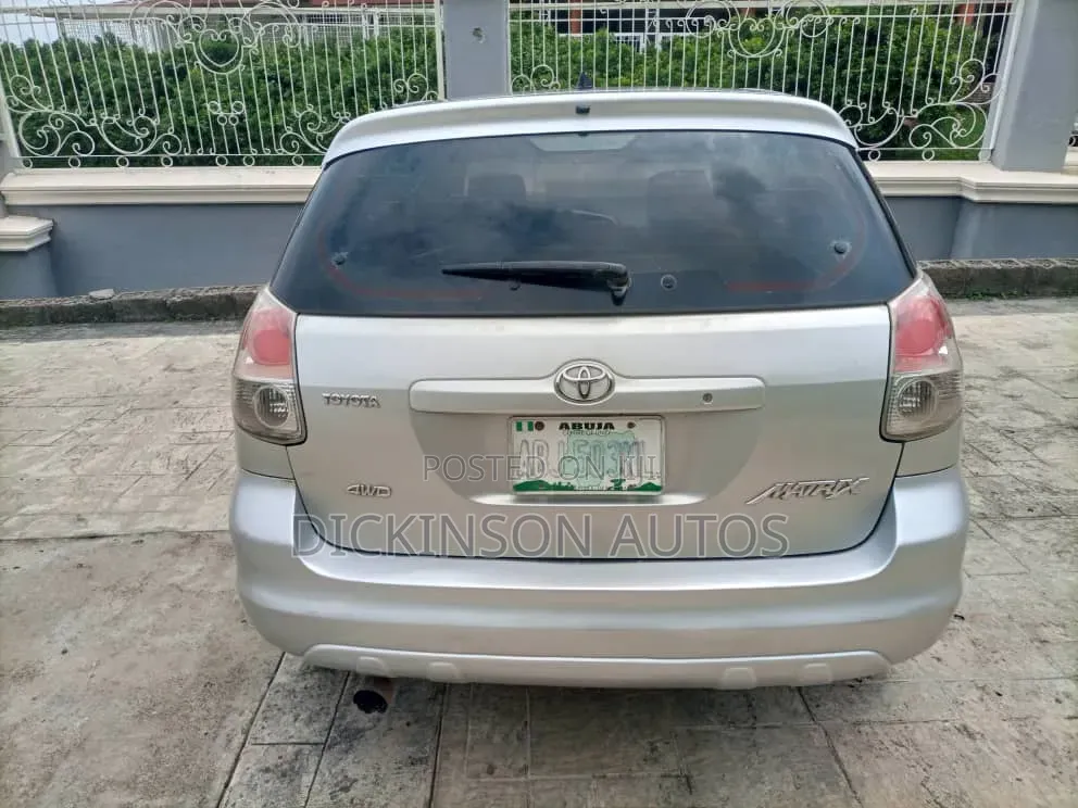 Toyota Matrix 2005 Silver