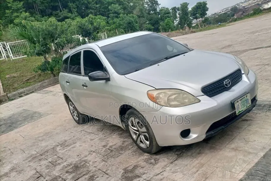 Toyota Matrix 2005 Silver