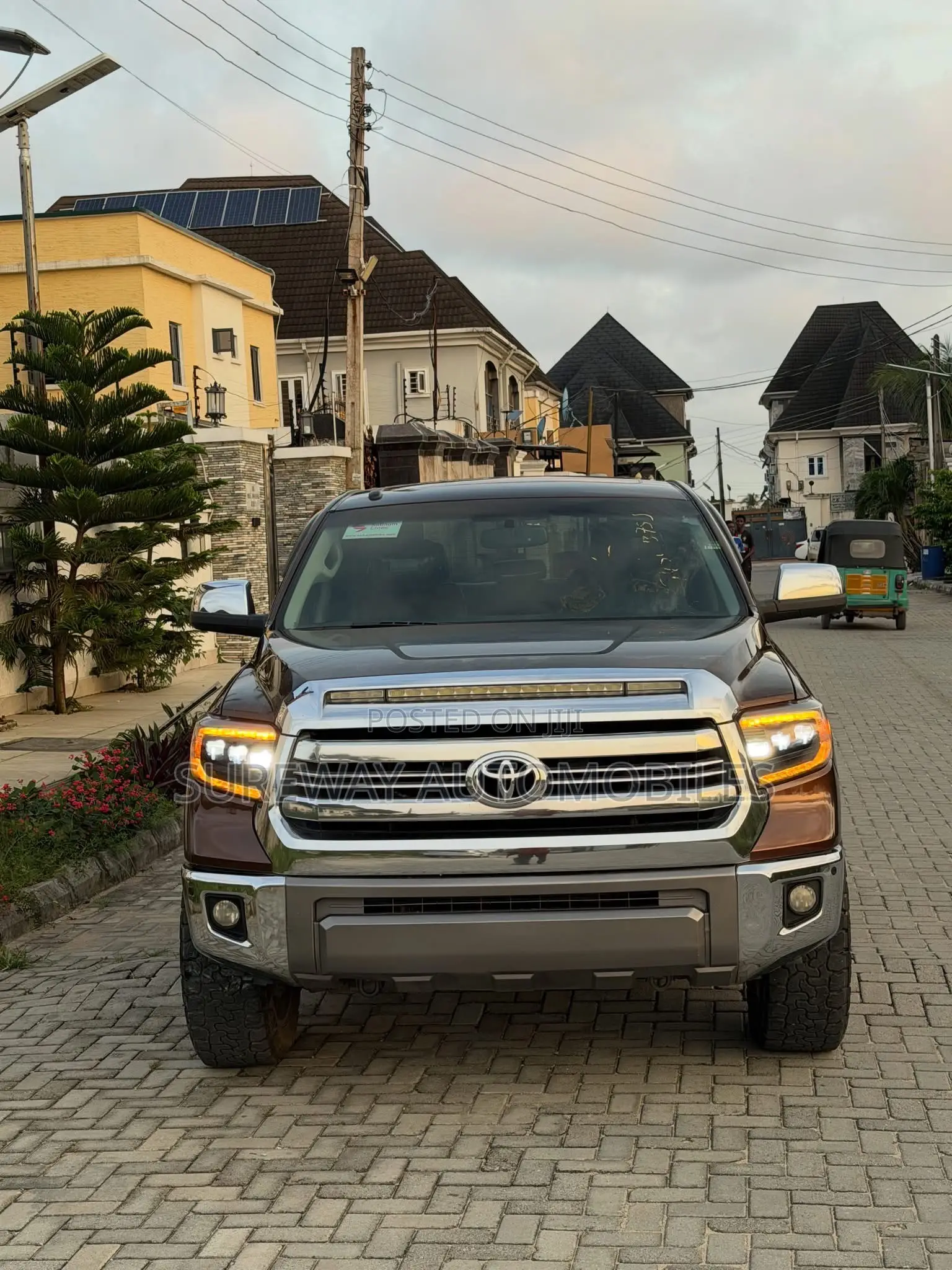 Toyota Tundra 2016 Brown