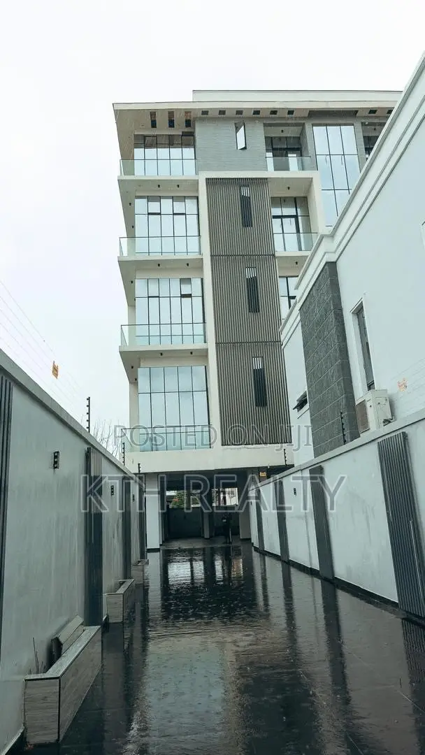 3bdrm Apartment in Lekki for rent