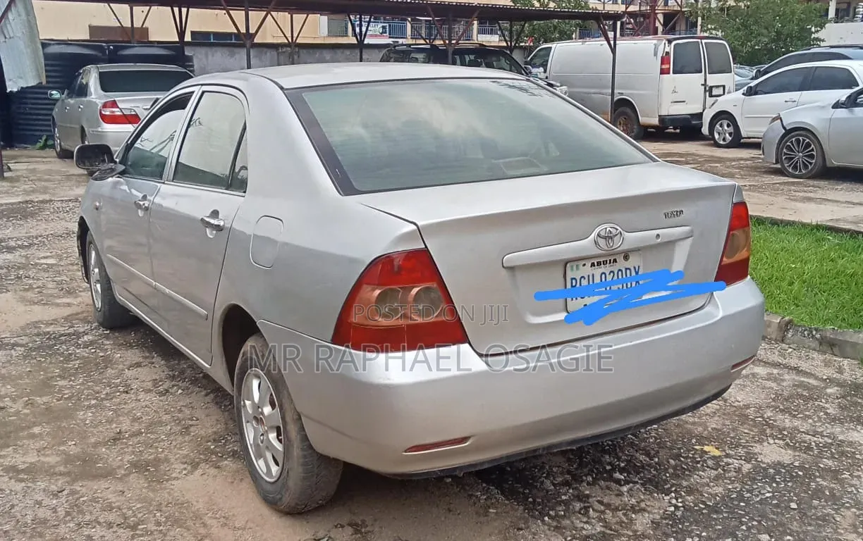 Toyota Corolla 2005 Silver