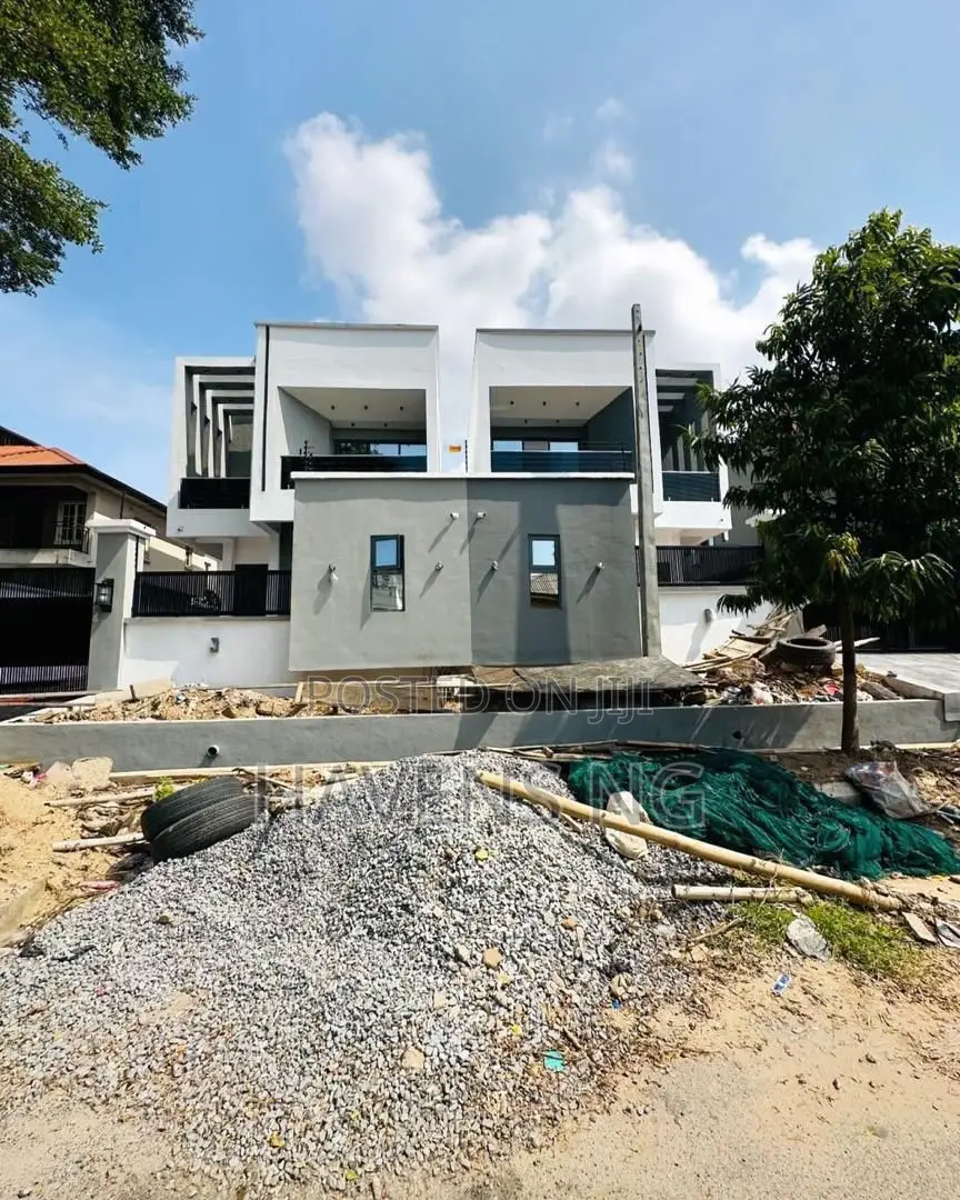 4bdrm Duplex in GRA Phase 2 Shangisha for sale
