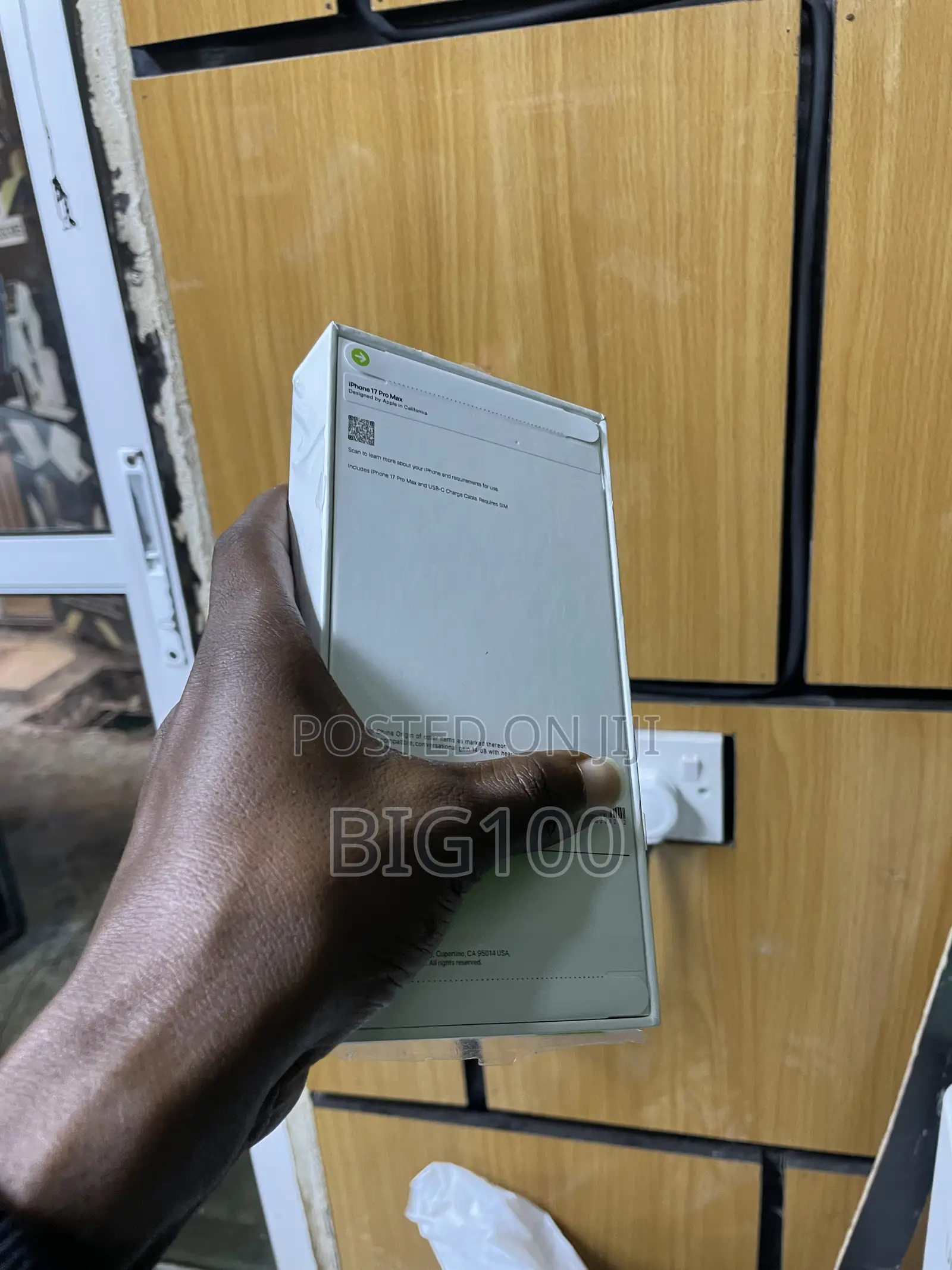 New Apple iPhone 17 Pro Max 256 GB White