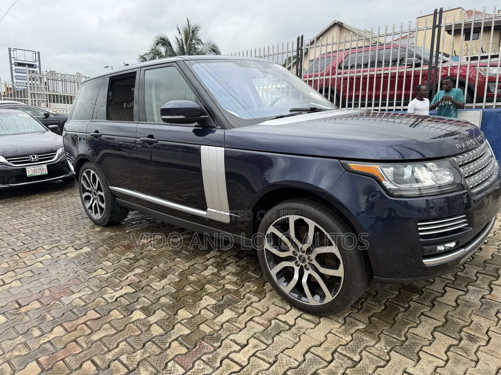 Land Rover Range Rover 3.0L Supercharged HSE 2017 Blue