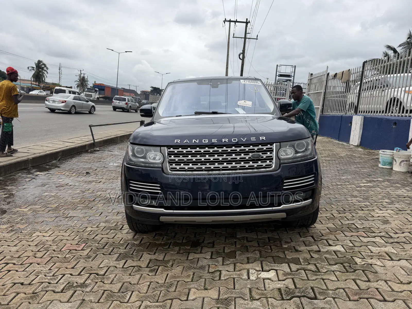 Land Rover Range Rover 3.0L Supercharged HSE 2017 Blue