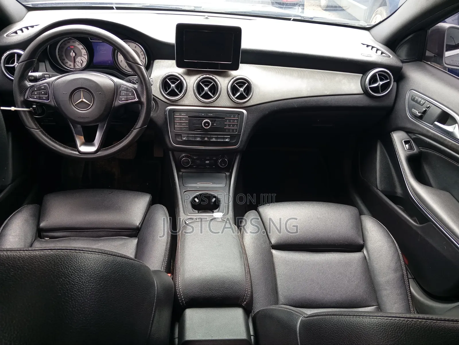 Mercedes-Benz GLA 250 2017 Gray