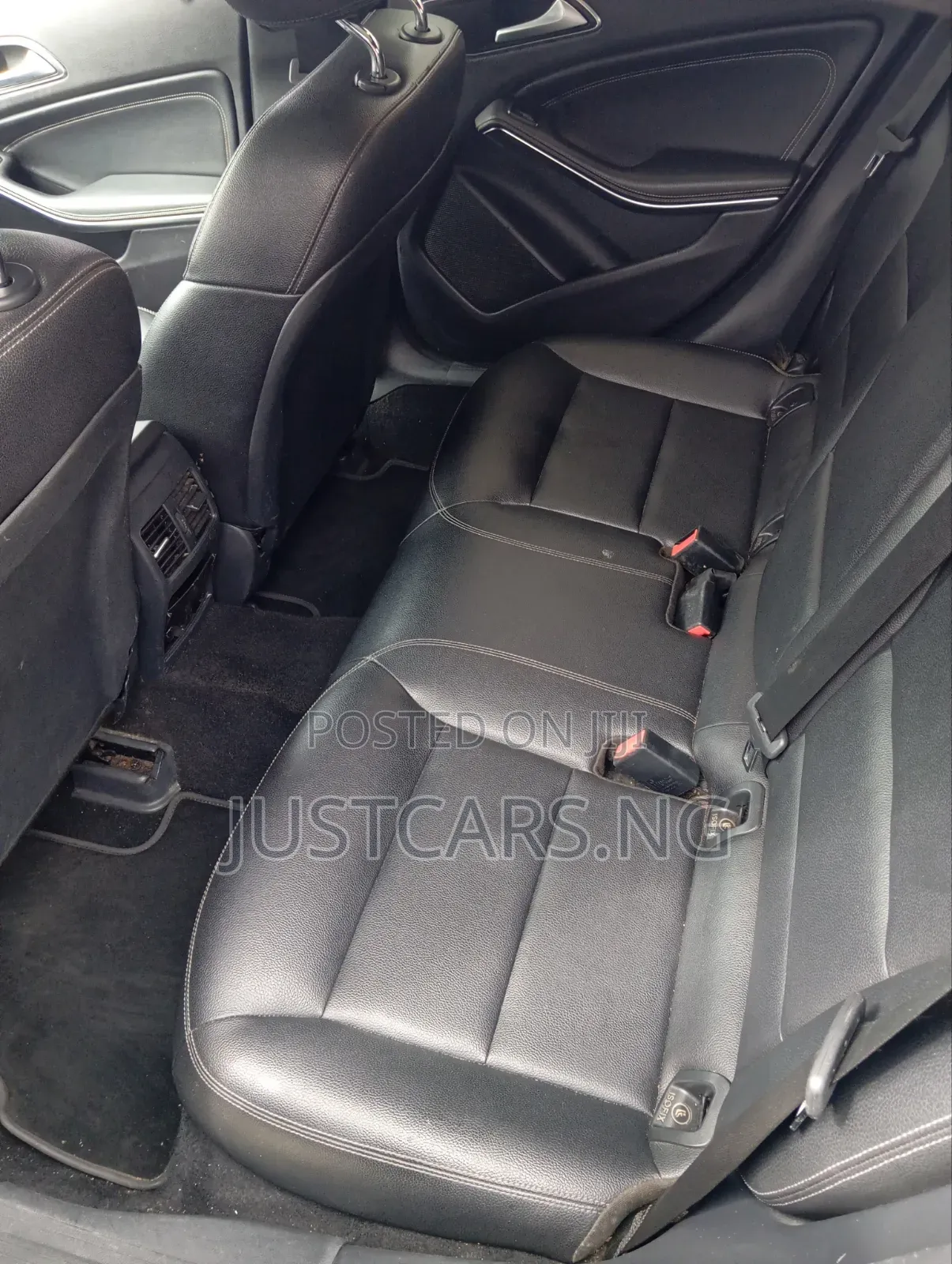 Mercedes-Benz GLA 250 2017 Gray