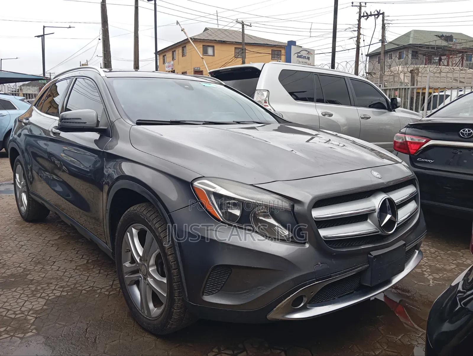 Mercedes-Benz GLA 250 2017 Gray