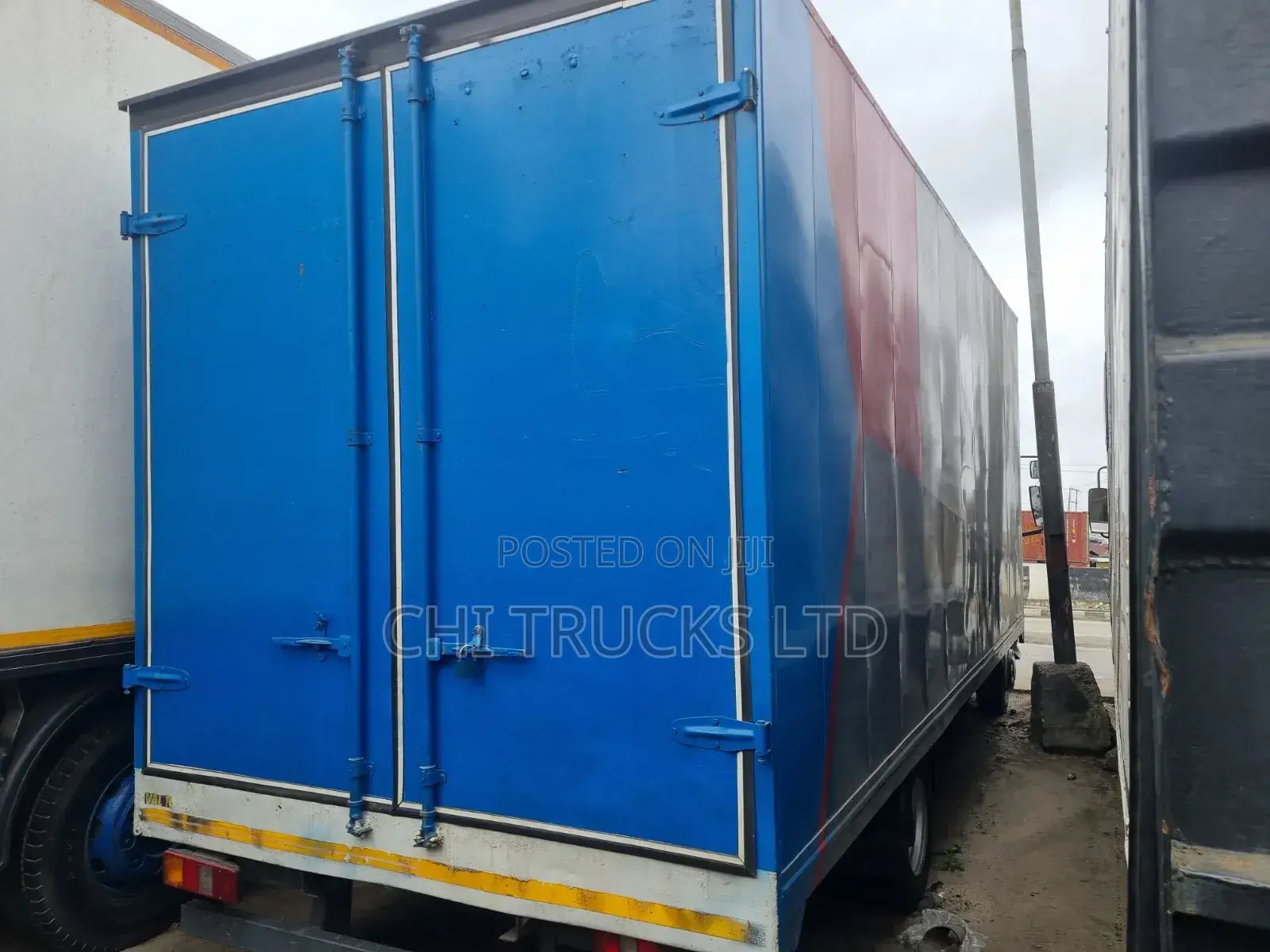 Daf 45 Space Cargo Truck [2005] White
