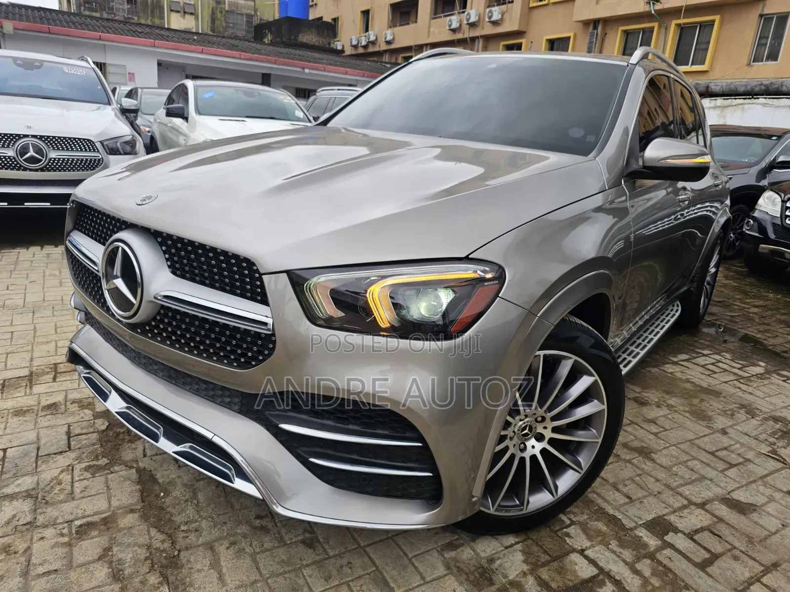 Mercedes-Benz GLE-Class 2022 Gold