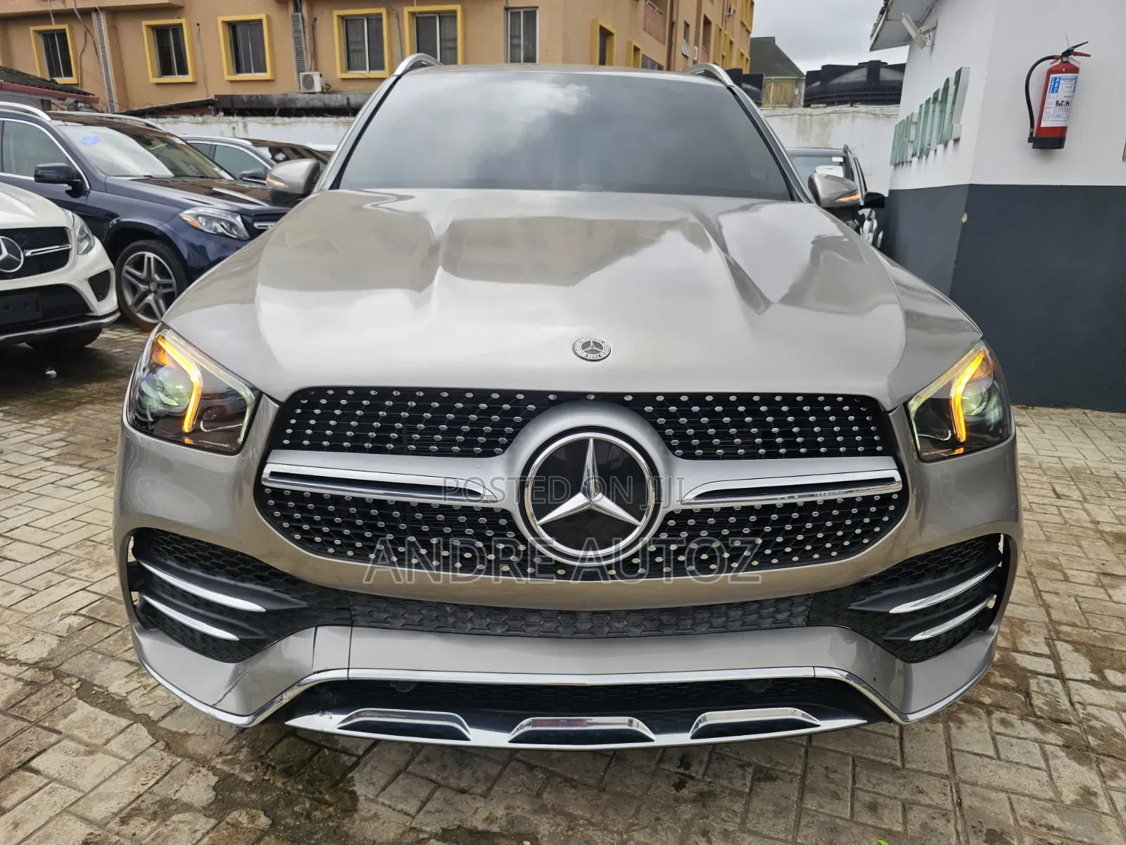 Mercedes-Benz GLE-Class 2022 Gold