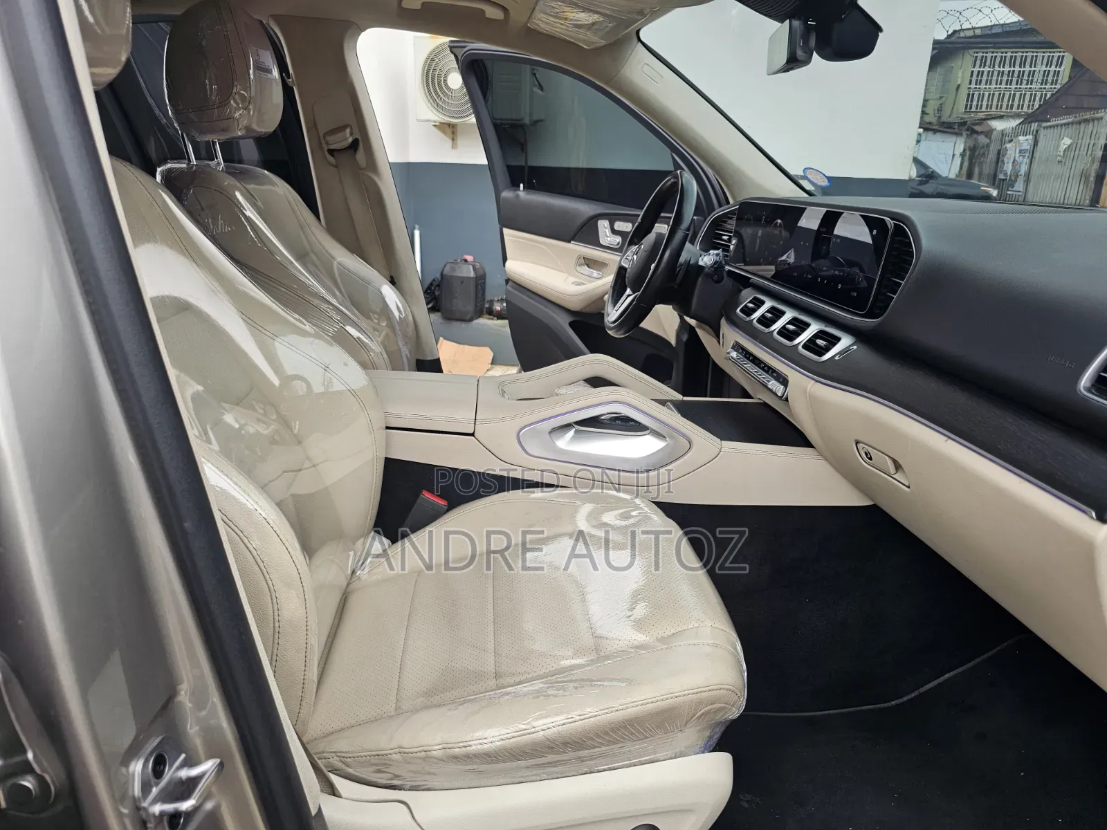 Mercedes-Benz GLE-Class 2022 Gold