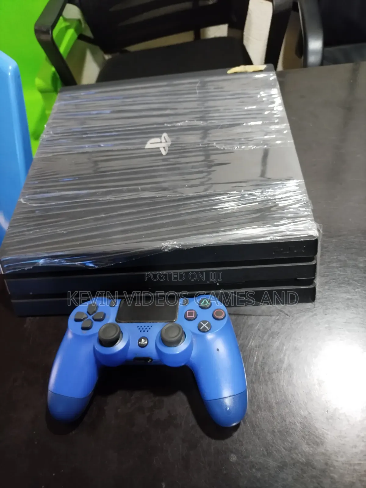 PS4 PRO With 10 Latest Games Installed Hacked