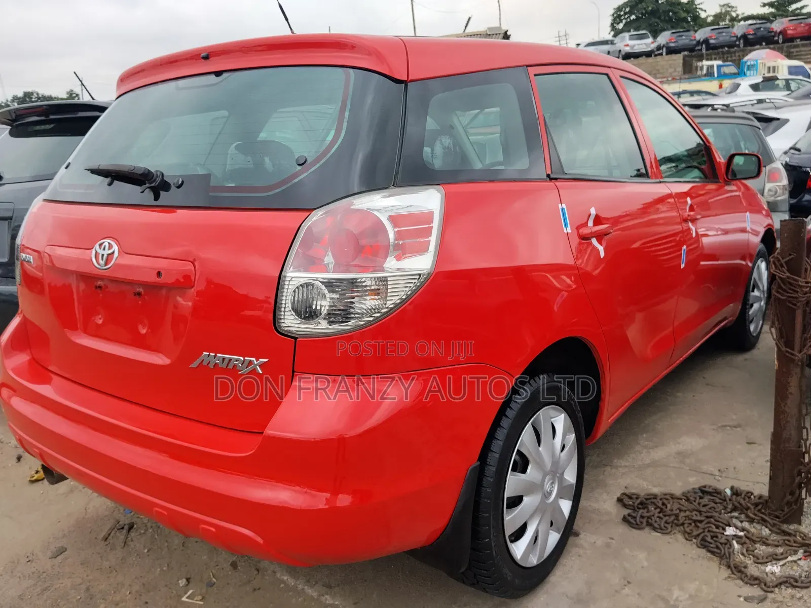 Toyota Matrix Hatchback FWD (1.8L 4cyl 5M) 2007 Red