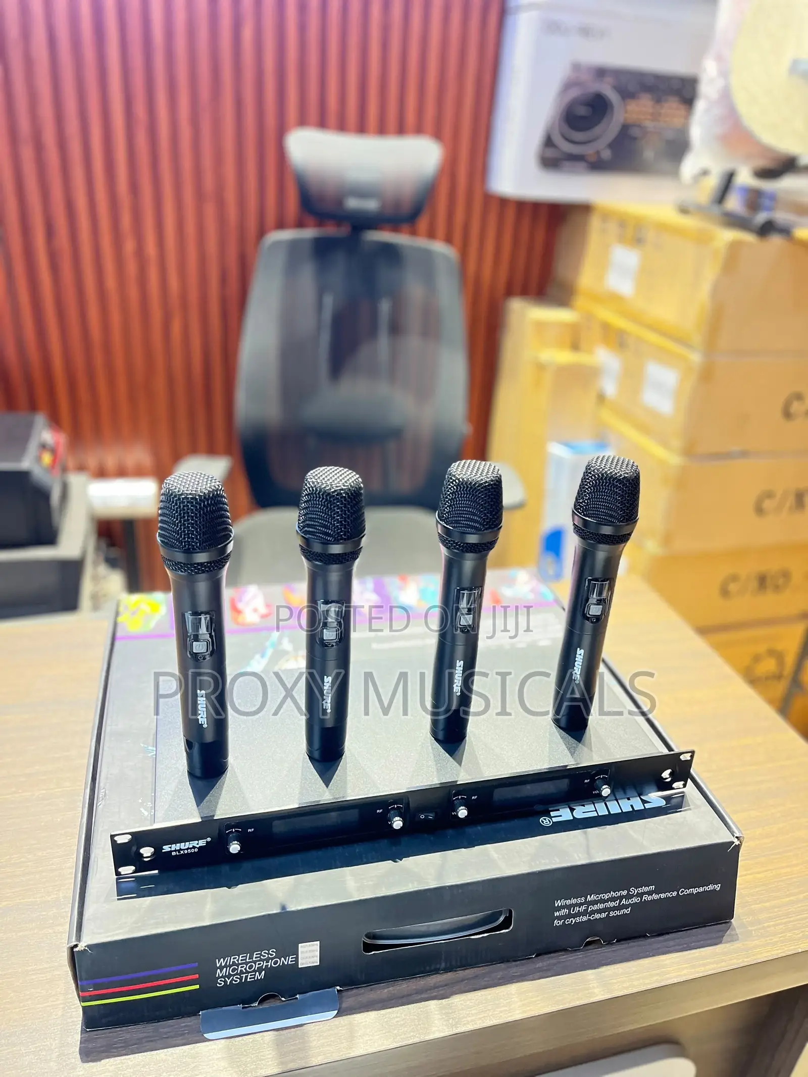 Shure BLX9500 4in1 Wireless Microphone System