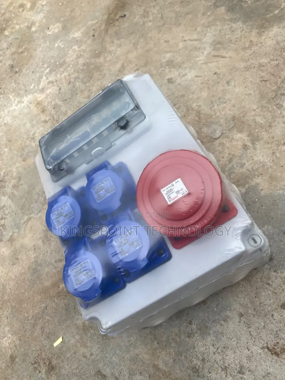 Industrial Socket Complete With Circuit Breaker
