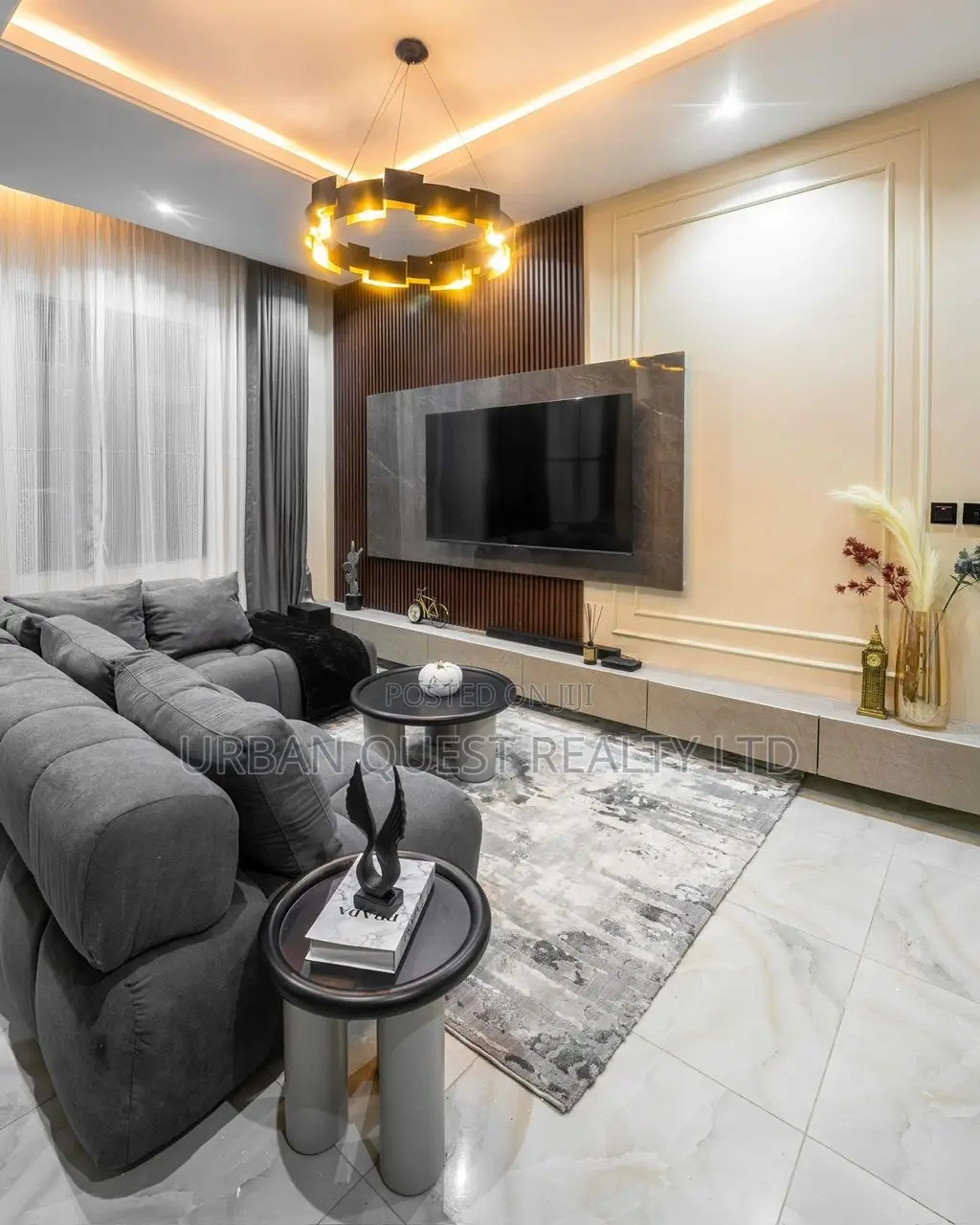 Furnished 1bdrm Apartment in Lekki Phase 1 for sale
