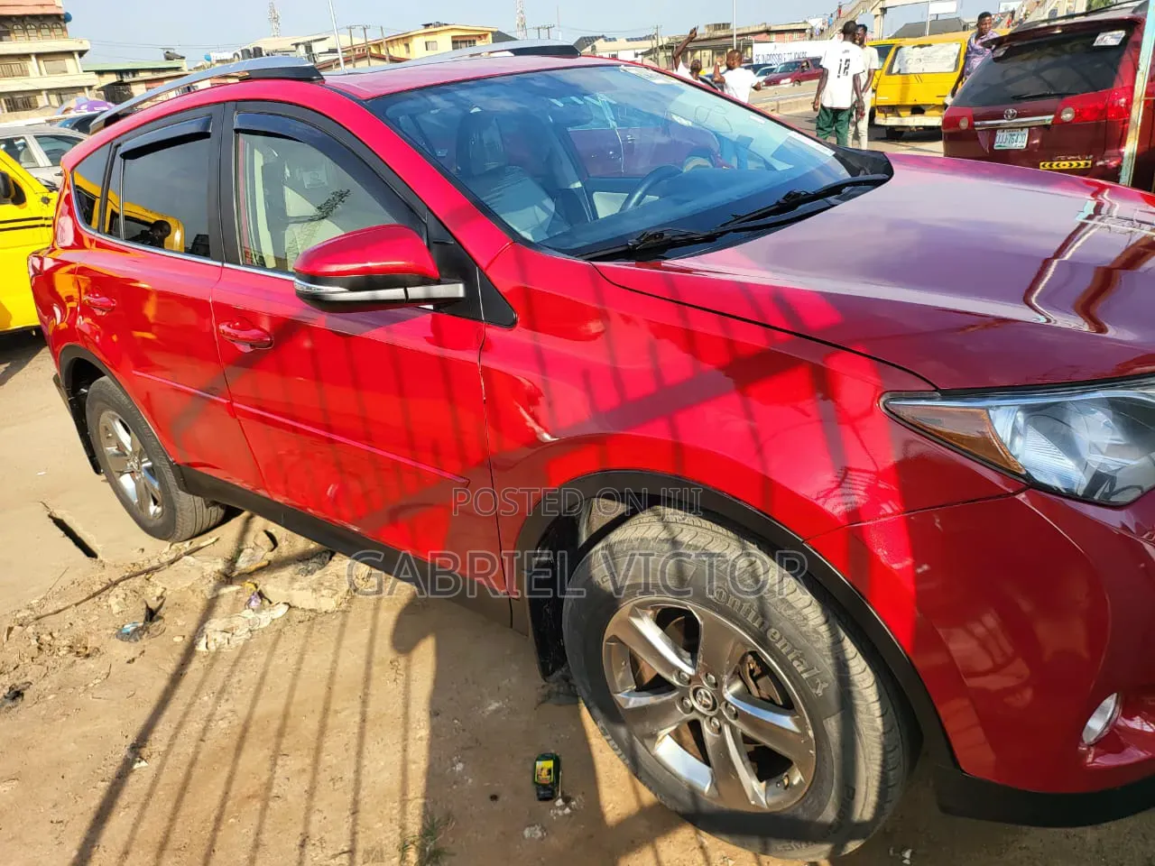 Toyota RAV4 XLE 4dr SUV (2.5L 4cyl 6A) 2015 Red
