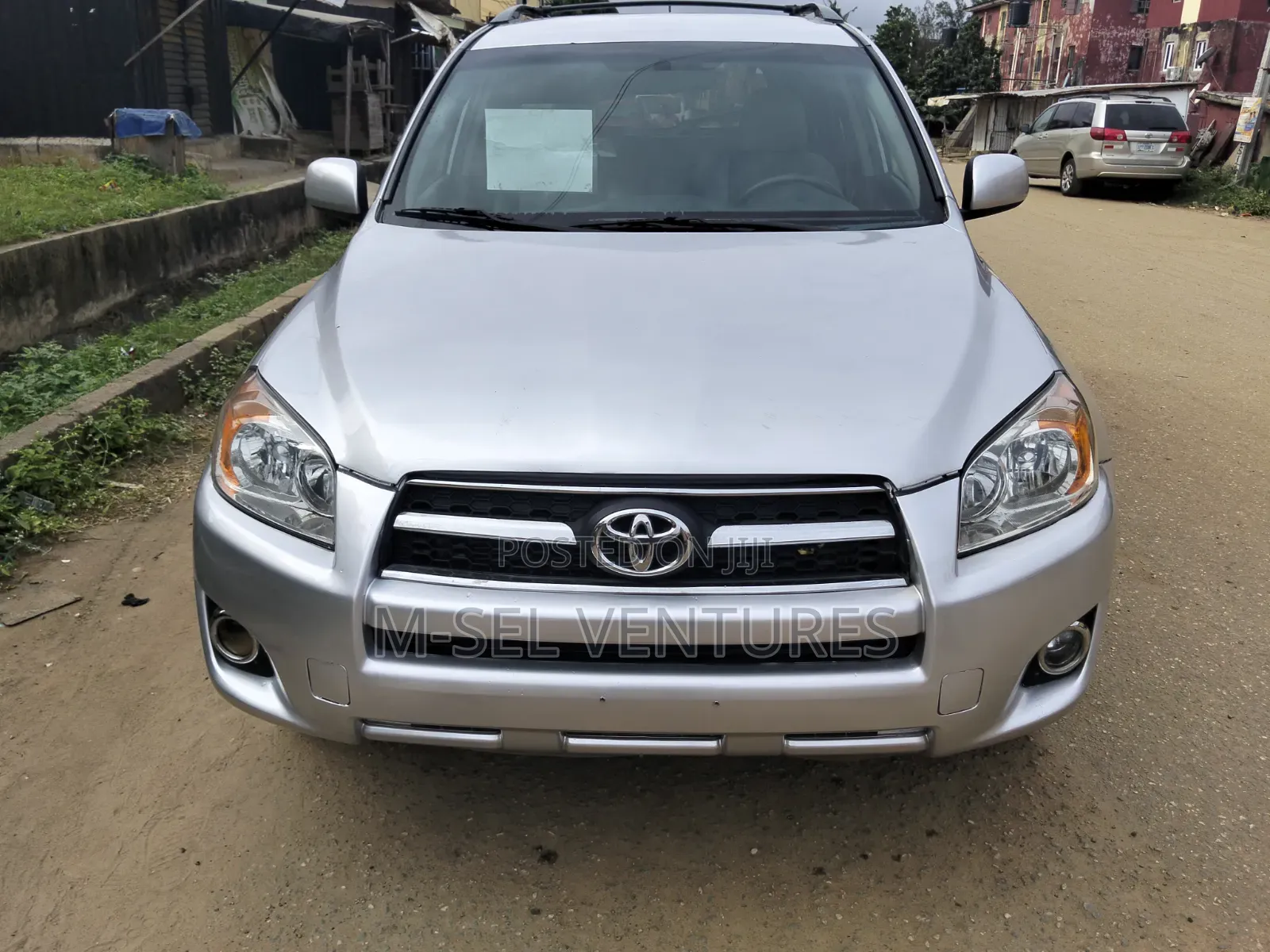 Toyota RAV4 2010 Silver