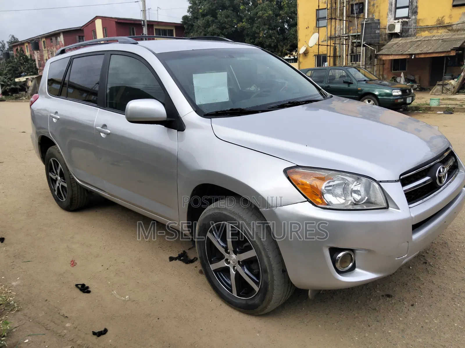 Toyota RAV4 2010 Silver
