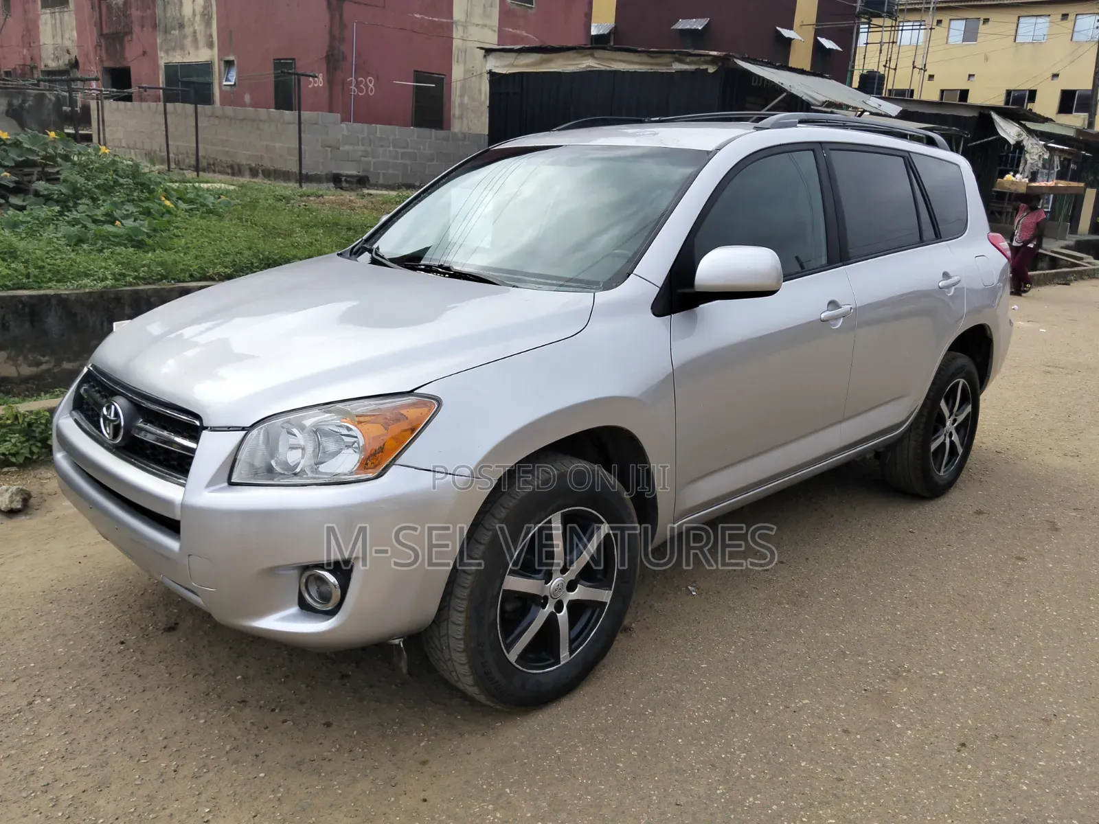 Toyota RAV4 2010 Silver