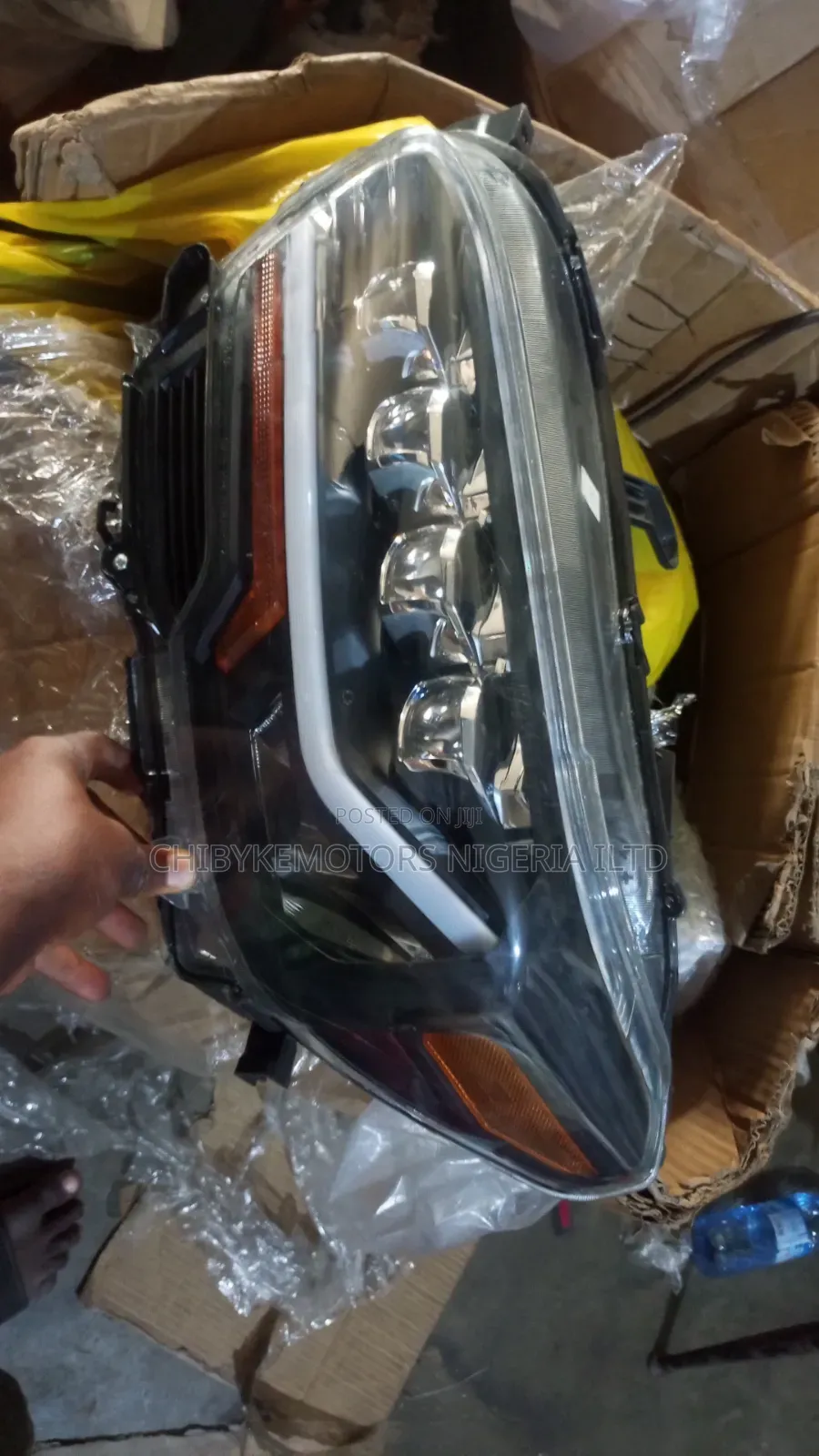 Headlamp for Toyota Tacoma 4torch and LED 2020
