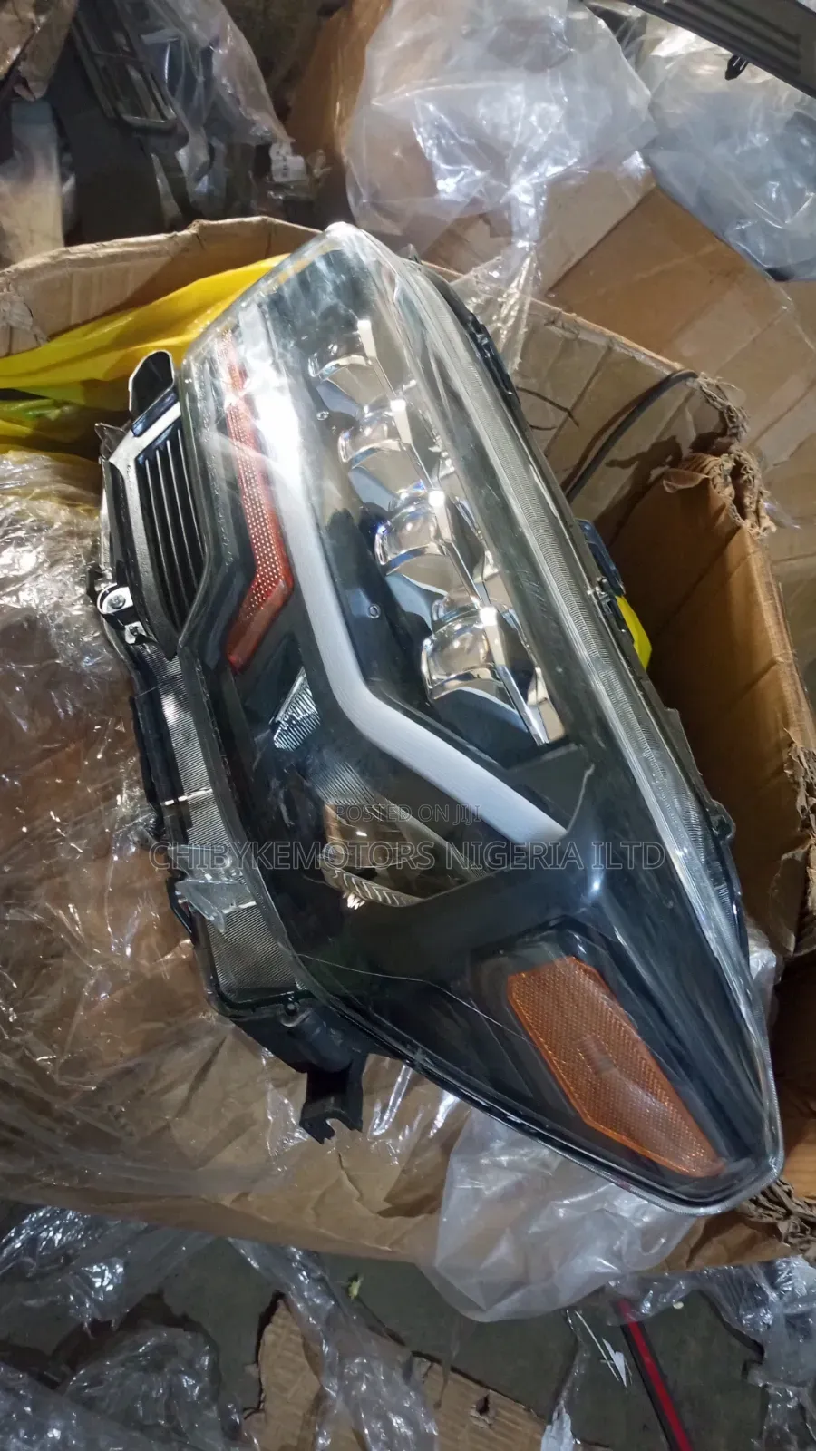 Headlamp for Toyota Tacoma 4torch and LED 2020